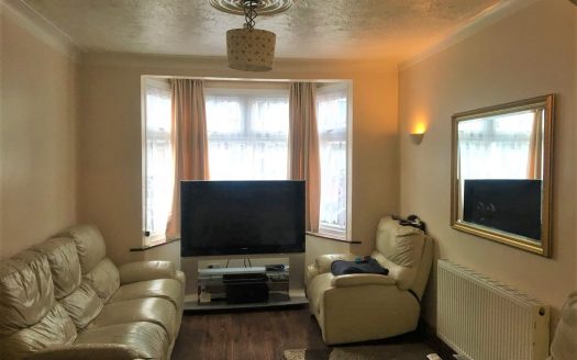 3 Bed House to Sale in Manor Park