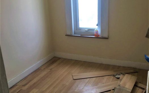 5 Bed House to let in Seven Kings, IG3