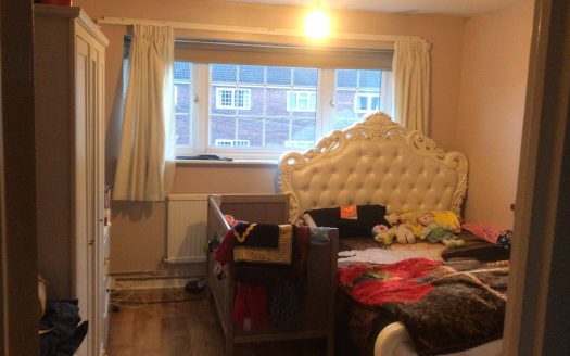 4 BEDROOM HOUSE TO LET IN DAGENHAM